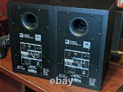 JBL lsr305p MkII 5 Powered Studio Monitor Pair (2 speakers)