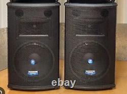 MACKIE SR1521 15 CLASSIC POWERED SPEAKERS / SRM450 V1 UPGRADE 800 Watts Each