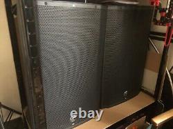 Mackie Thrash215 1300W 15 Powered Load Speaker Black