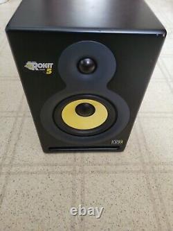 Pair Of 2 KRK Rokit Powered 5 Studio Monitors Speakers