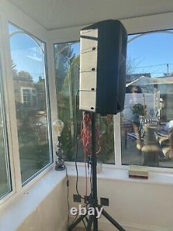 Pair of powered PA speakers QTX QS12A With Stands