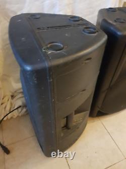 QTX QS-12A Pair of 250 Watts Powered Speakers with GatorCase cases