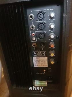 QTX QS-12A Pair of 250 Watts Powered Speakers with GatorCase cases