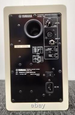 Yamaha HS5 5 70W Powered Two-Way Studio Monitor Black SKU#1649463