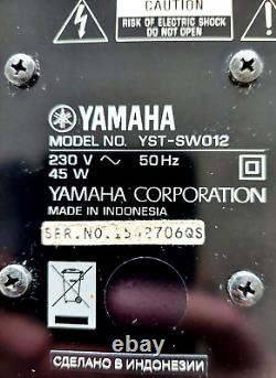 Yamaha YST-SWO12 Active Subwoofer Boxed in very Good + Condition Power 100 Watts