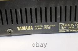 Amplificateur de puissance stéréo Yamaha P3200 noir actif