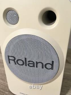 Enceintes ROLAND MA-8 Paire de moniteurs stéréo actifs à micro amplifié pour studio.